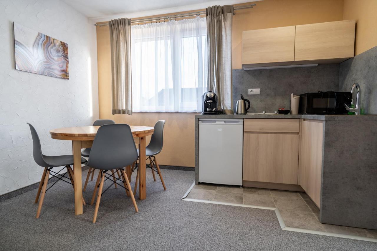 Apartmany Janka + Camp Бешенёва Экстерьер фото