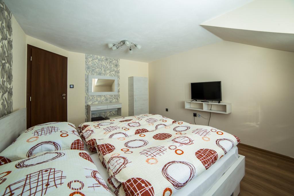 Apartmany Janka + Camp Бешенёва Экстерьер фото