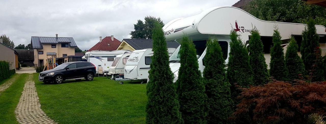 Apartmany Janka + Camp Бешенёва Экстерьер фото